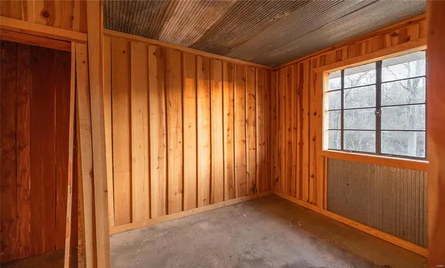 $185,000 | 382 State Hwy V, Steelville, MO 65566