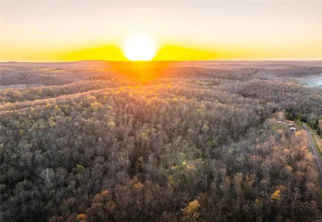 $185,000 | 382 State Hwy V, Steelville, MO 65566