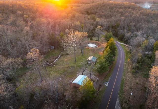 $185,000 | 382 State Hwy V, Steelville, MO 65566