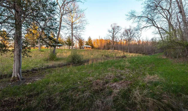 $185,000 | 382 State Hwy V, Steelville, MO 65566