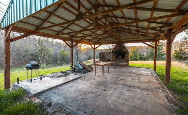 $185,000 | 382 State Hwy V, Steelville, MO 65566