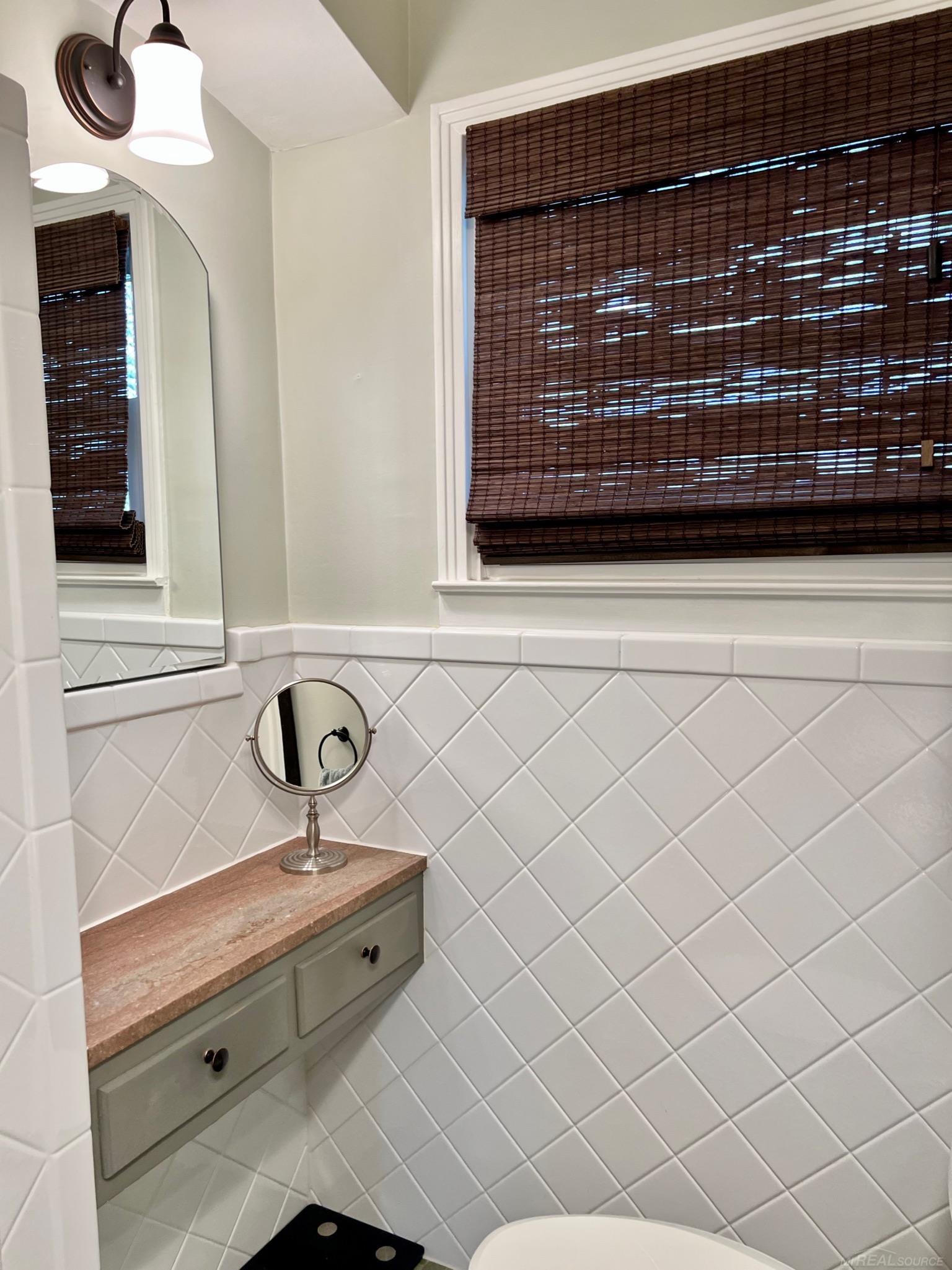 3939 Amherst Road Royal Oak, MI 48073 - Photo 17 of 54