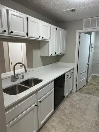 $2,000 | 1413 Tuxworth Circle, Decatur, GA 30033