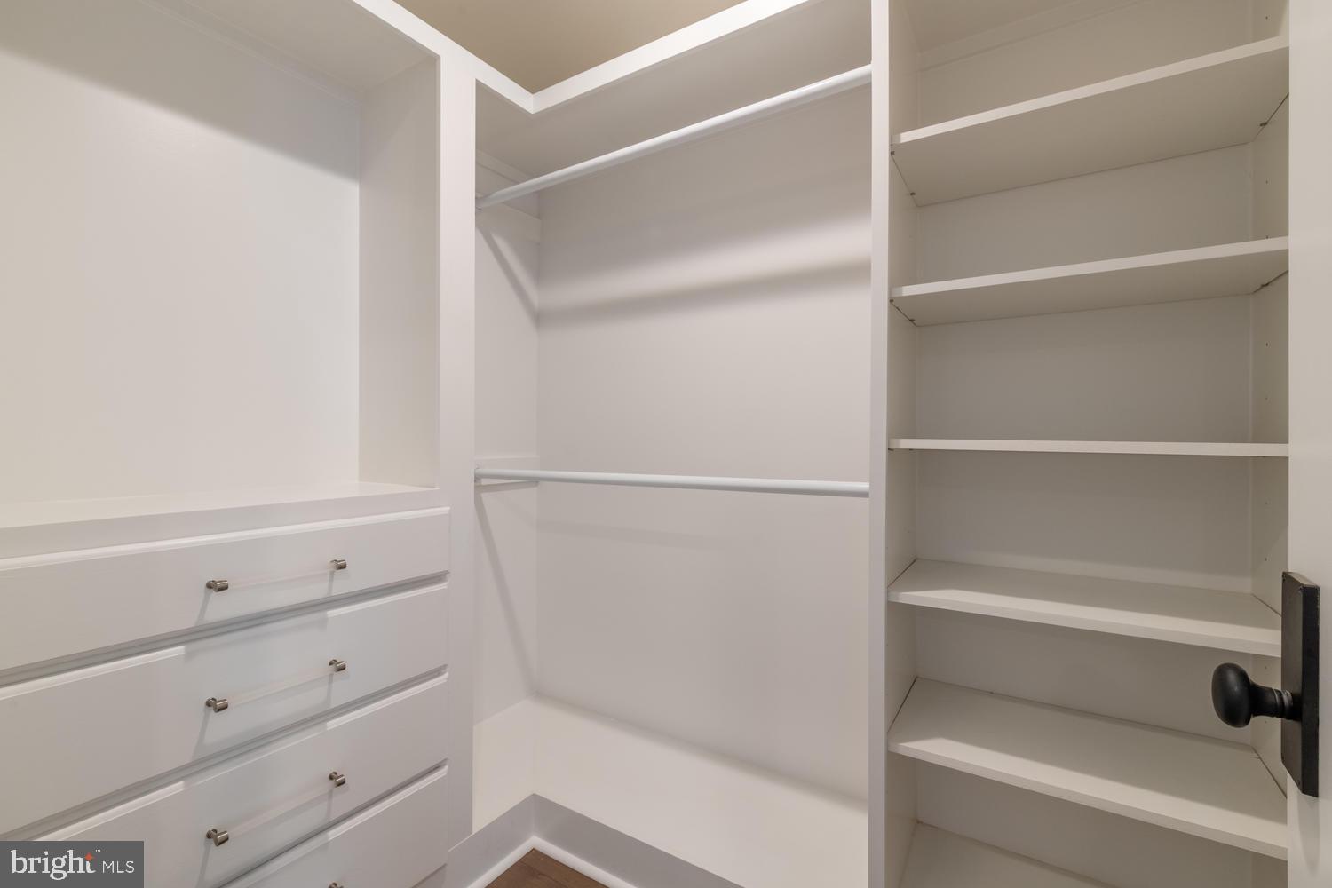 1208 Trinity Drive Alexandria, VA 22314 - Photo 17 of 33