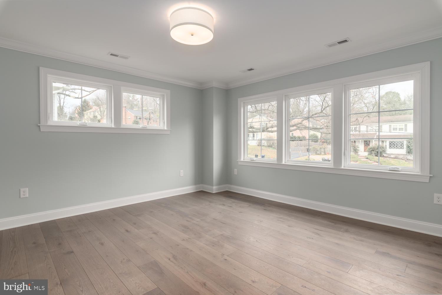 1208 Trinity Drive Alexandria, VA 22314 - Photo 9 of 33