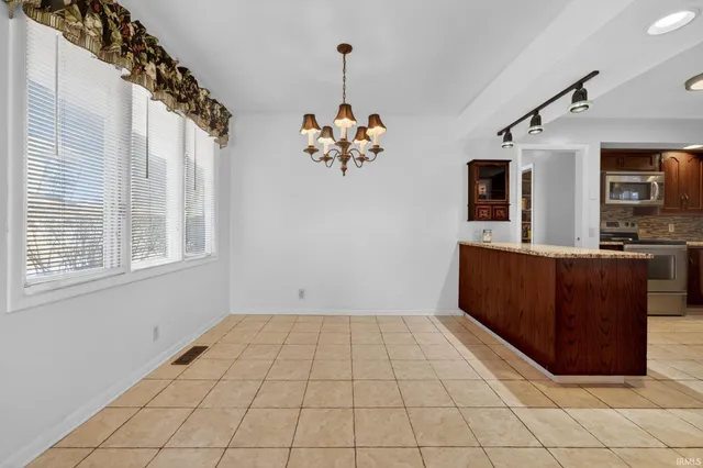 $269,900 | 943 Gustave Place, Marion, IN 46952