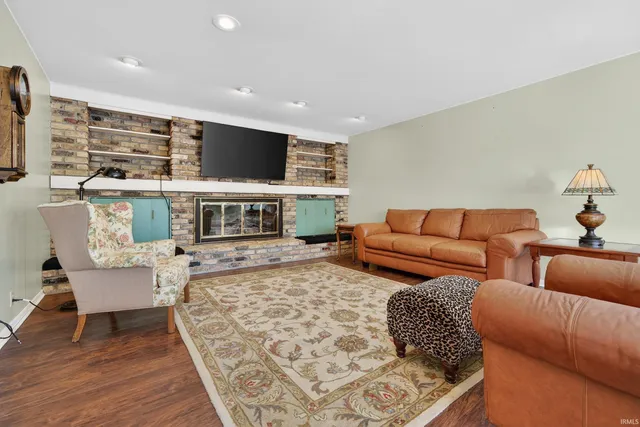 $269,900 | 943 Gustave Place, Marion, IN 46952