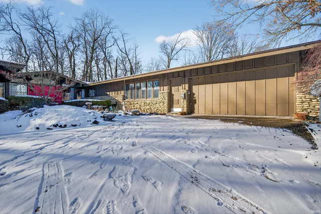 $269,900 | 943 Gustave Place, Marion, IN 46952