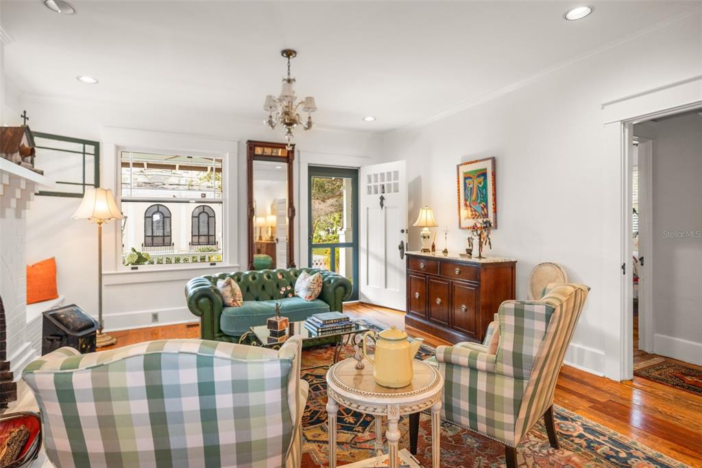 458 Scotland Street Dunedin, FL 34698 - Photo 7 of 91