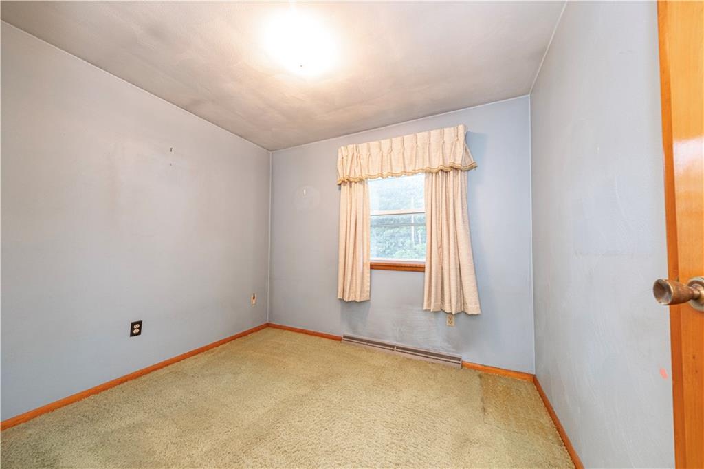 492 Smiths Ferry Road Midland, PA 15059 - Photo 12 of 33