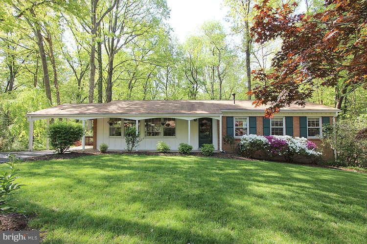 11519 Running Cedar Road Reston, VA 20191 - Photo 2 of 30 Exterior (Front)
