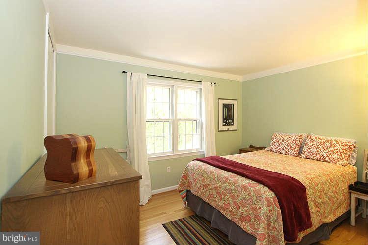 11519 Running Cedar Road Reston, VA 20191 - Photo 18 of 30 Bedroom