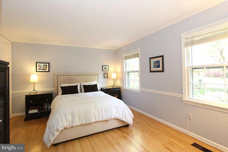 11519 Running Cedar Road Reston, VA 20191 - Photo 21 of 30 Bedroom (Master)