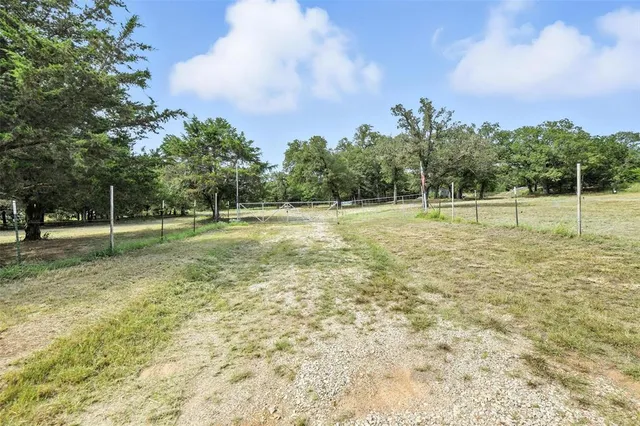 $175,000 | 454 Bear Ridge Road, Bowie, TX 76230