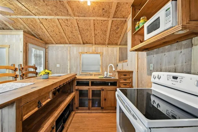 $175,000 | 454 Bear Ridge Road, Bowie, TX 76230