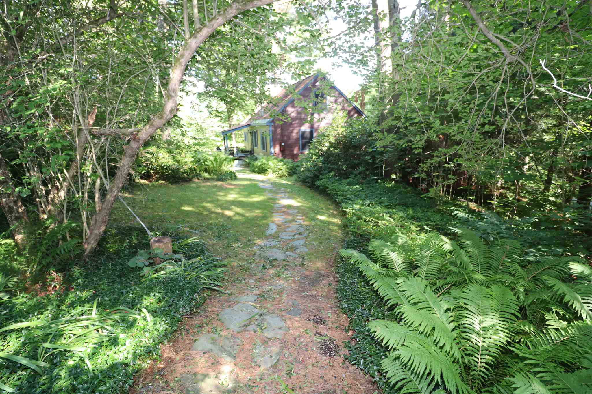 104 Stevens Brook Road Moretown, VT 05660 - Photo 4 of 40