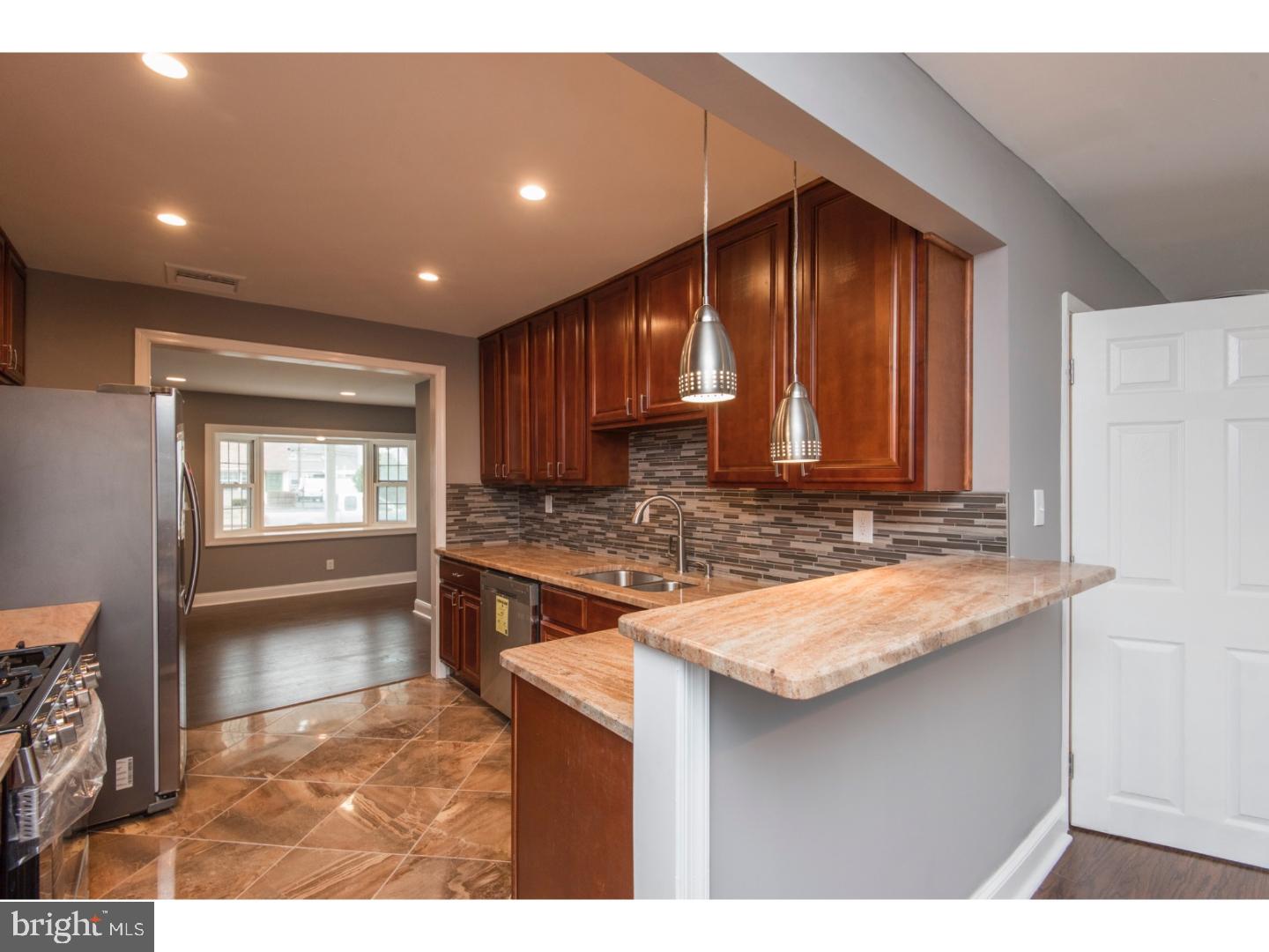2817 Narcissus Road Philadelphia, PA 19154 - Photo 12 of 25 Gallery Image 12