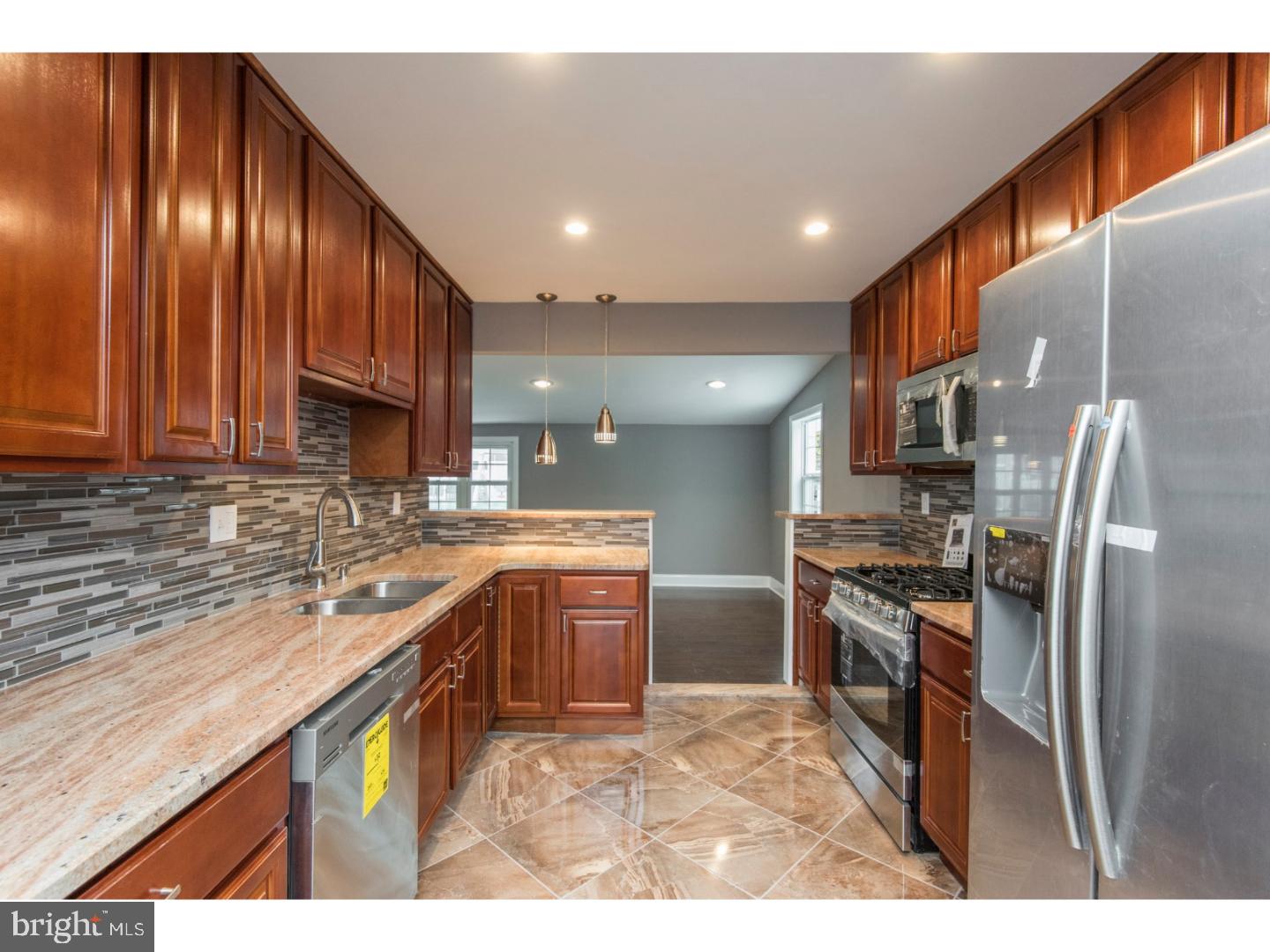 2817 Narcissus Road Philadelphia, PA 19154 - Photo 10 of 25 Gallery Image 10