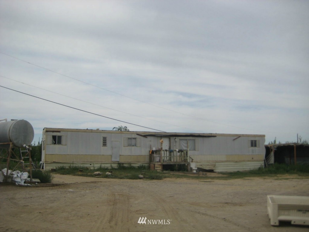 102 Christensen Road Othello, WA 99344 - Photo 14 of 16 Gallery Image 14