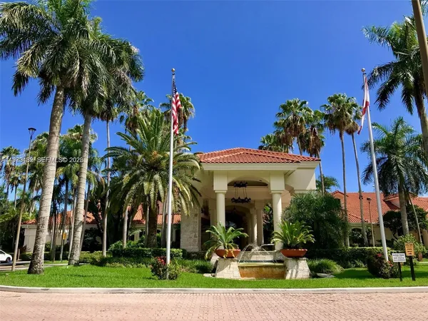 $3,900 | 5758 Northwest 97th Place, Doral, FL 33178