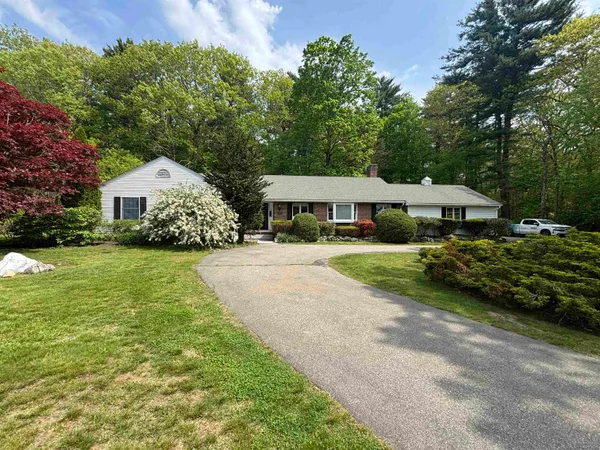 $775,000 | 439 Exeter Road, Hampton, NH 03842
