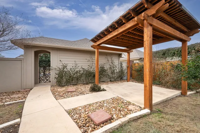 $358,000 | 392 Tilly Lane, Buda, TX 78610