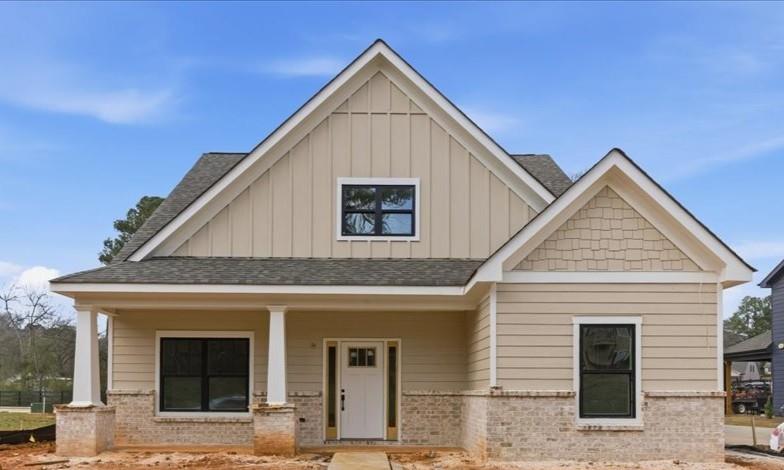 a view of house with street