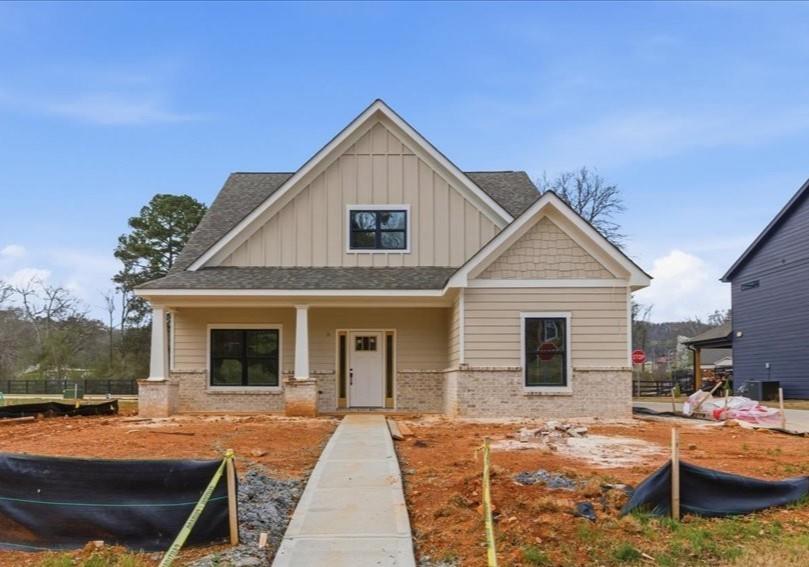 44 Puckett Road Emerson, GA 30137 - Photo 3 of 39 a front view of a house with yard