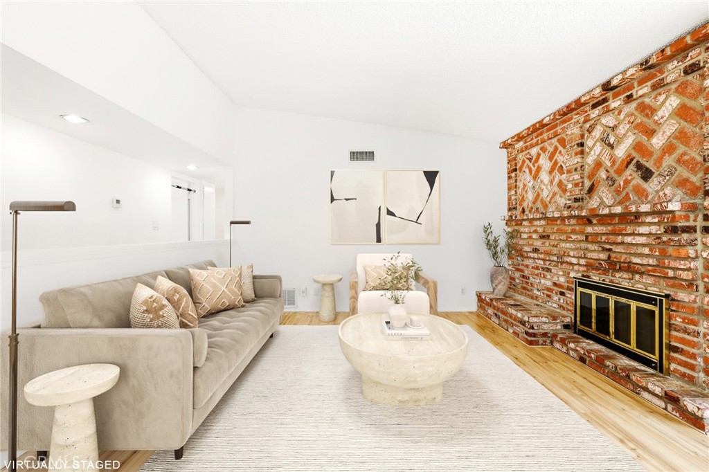 1843 Garvin Avenue Simi Valley, CA 93065 - Photo 5 of 30