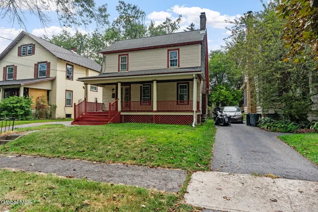 $2,600 | 1123 Ardsley Road, Schenectady, NY 12308
