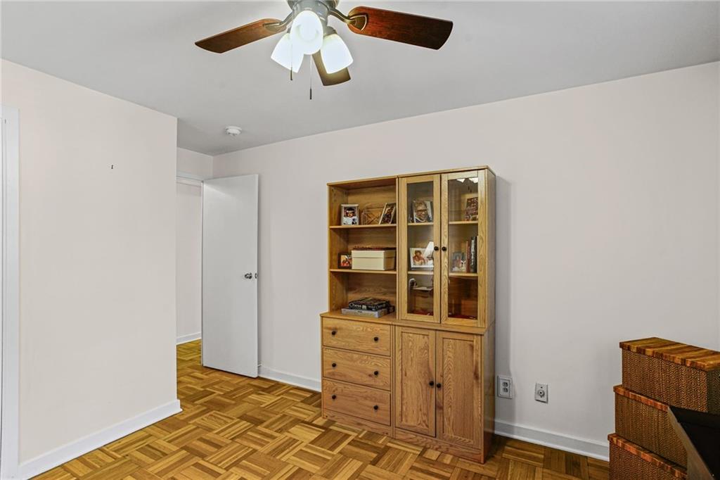 4601 Fifth Avenue, Unit 221 Pittsburgh, PA 15213 - Photo 28 of 44