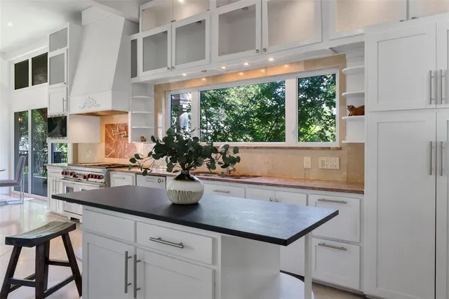 $2,799,000 | 6181 Preston Creek Court, Dallas, TX 75240