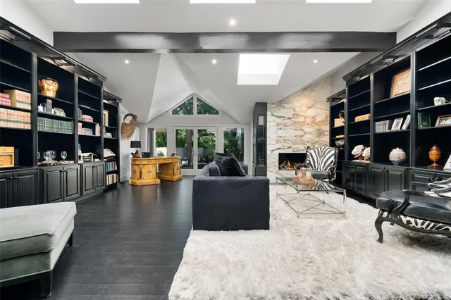 $2,799,000 | 6181 Preston Creek Court, Dallas, TX 75240