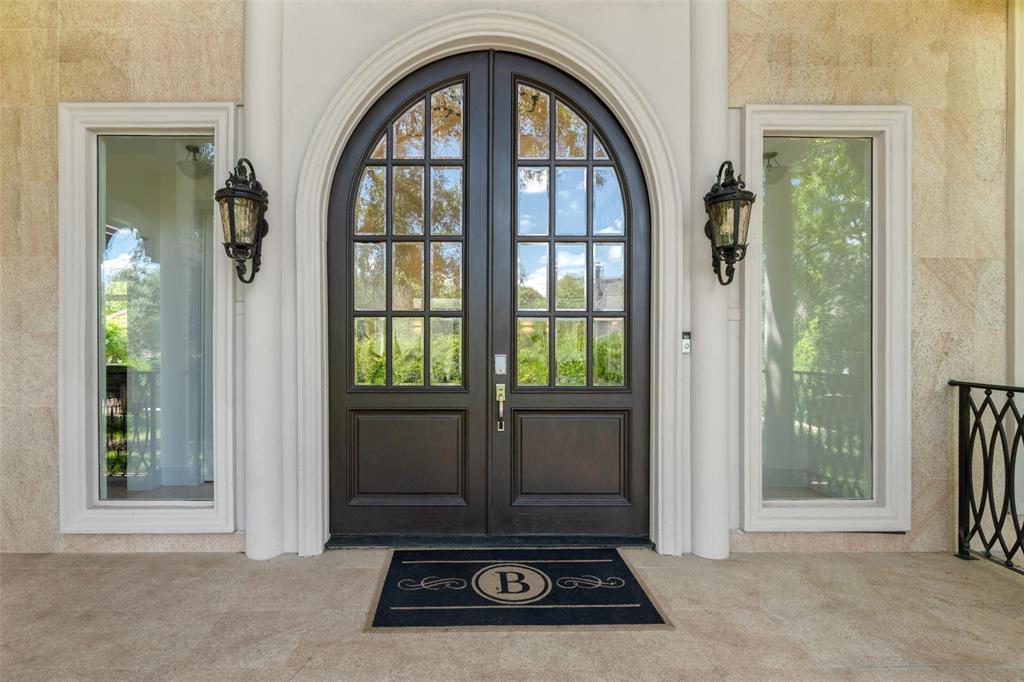 6181 Preston Creek Court Dallas, TX 75240 - Photo 6 of 30