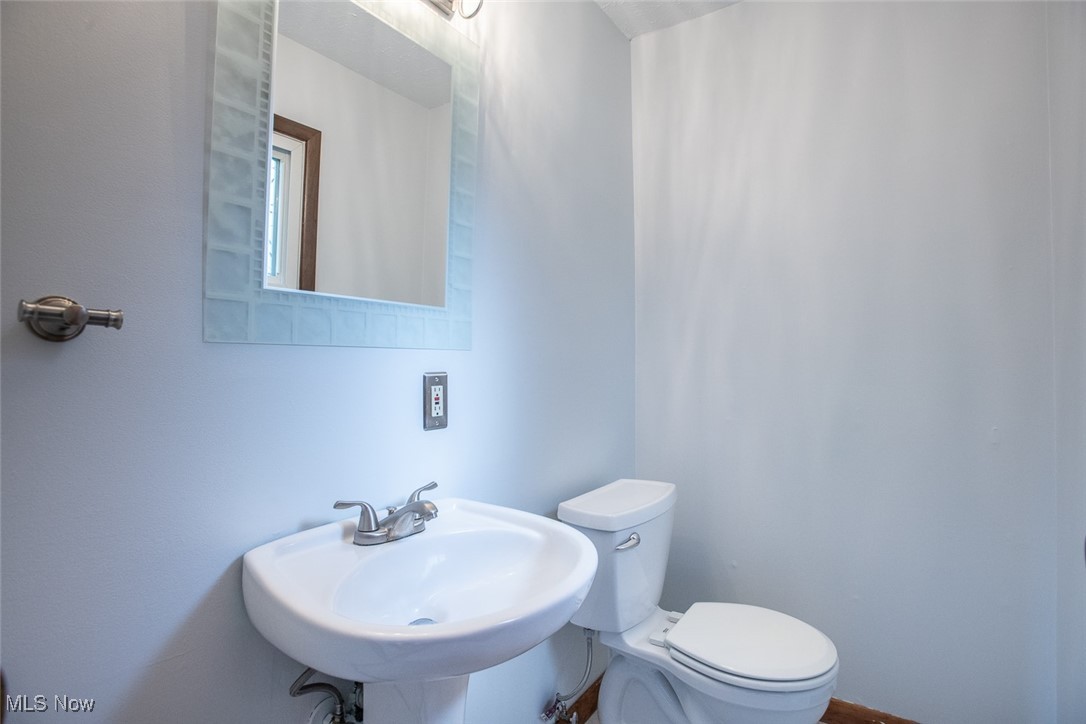 15939 Albion Road Strongsville, OH 44136 - Photo 23 of 36 Gallery Image 23