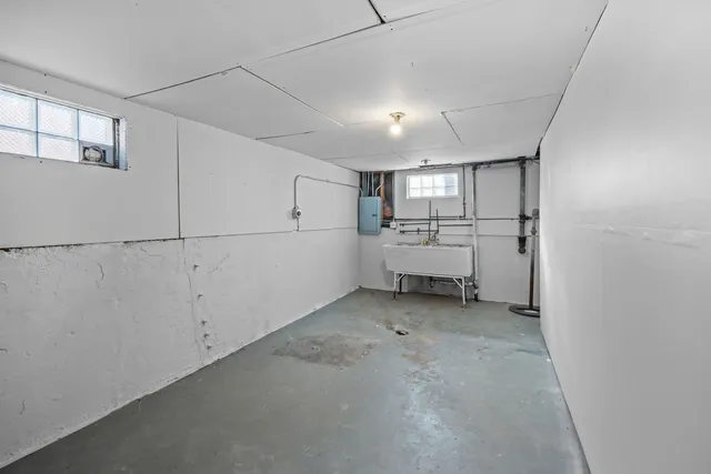 $199,900 | 10214 S Lane, Chicago, IL 60628