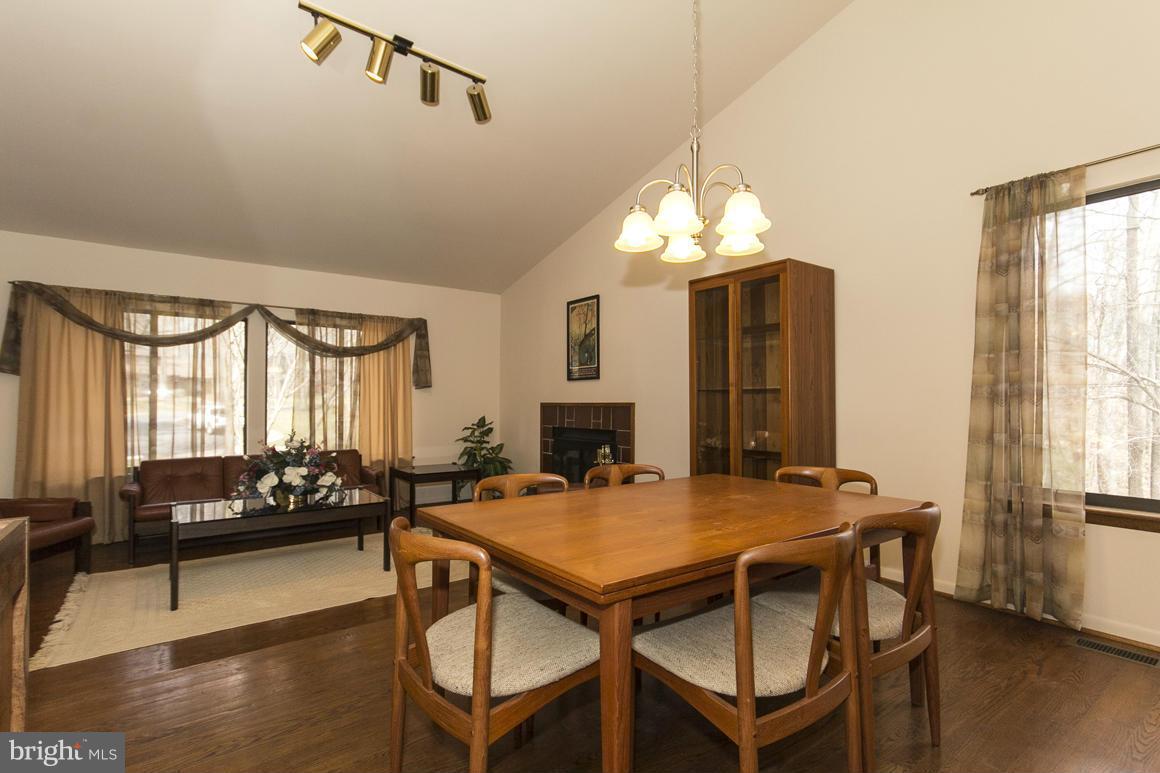 9529 White Spring Way Columbia, MD 21046 - Photo 6 of 30 Dining Room