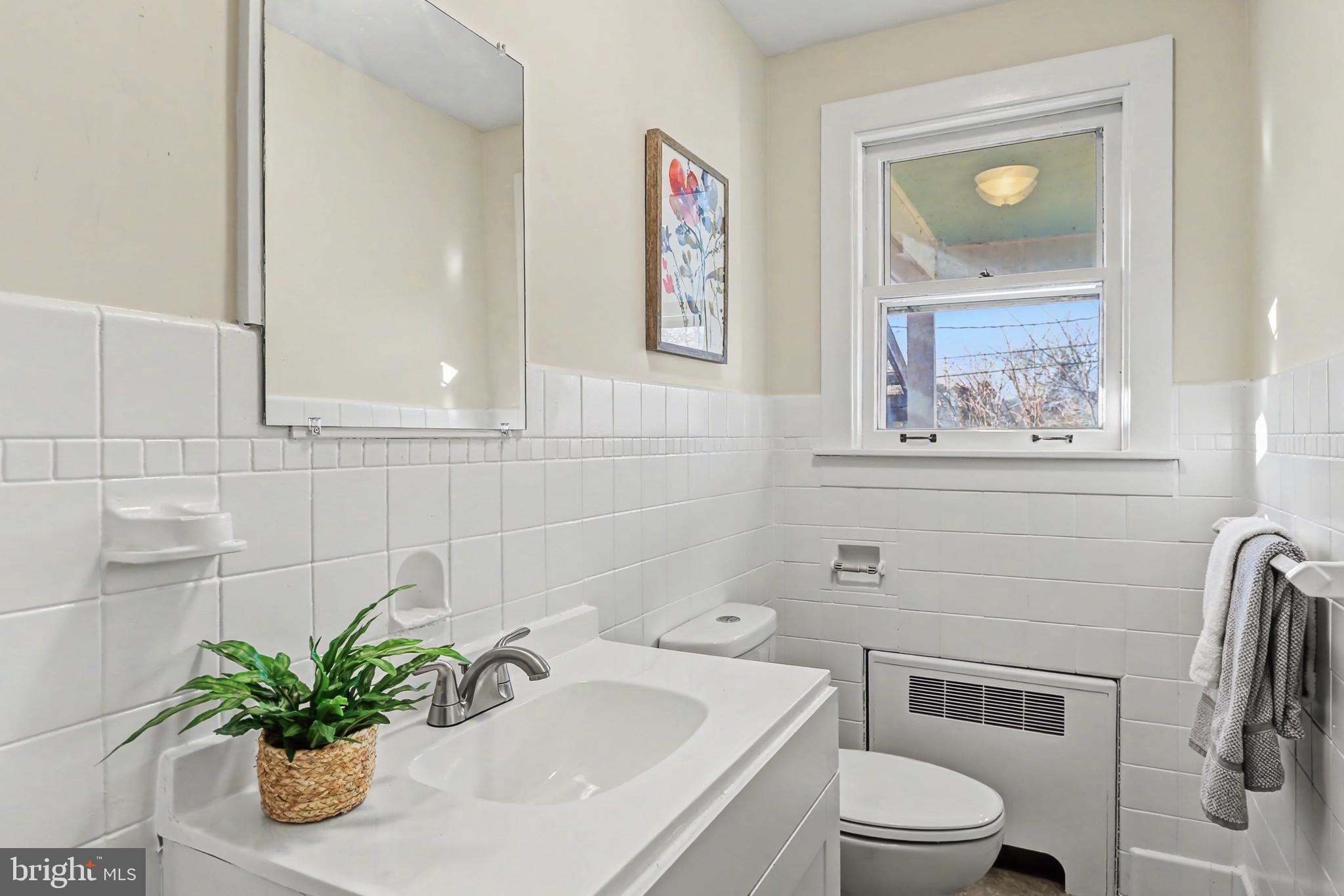 3518 North 3rd Street Harrisburg, PA 17110 - Photo 21 of 35 First Floor Half-Bath