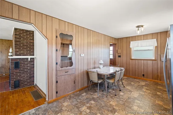 $199,900 | 1208 West Market Street, Salem, IN 47167