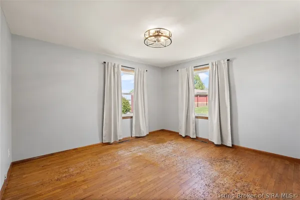 $199,900 | 1208 West Market Street, Salem, IN 47167