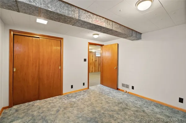 $199,900 | 1208 West Market Street, Salem, IN 47167