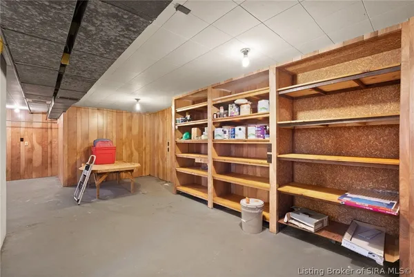 $199,900 | 1208 West Market Street, Salem, IN 47167