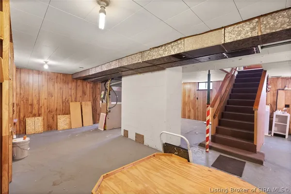 $199,900 | 1208 West Market Street, Salem, IN 47167