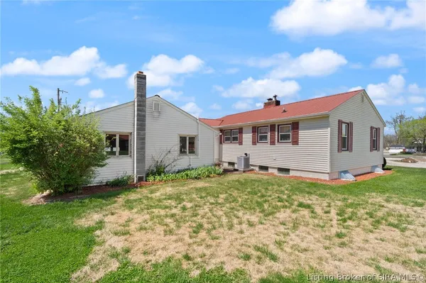 $199,900 | 1208 West Market Street, Salem, IN 47167