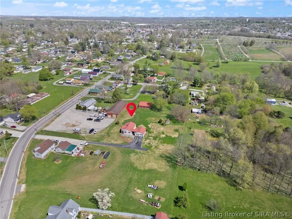 $199,900 | 1208 West Market Street, Salem, IN 47167