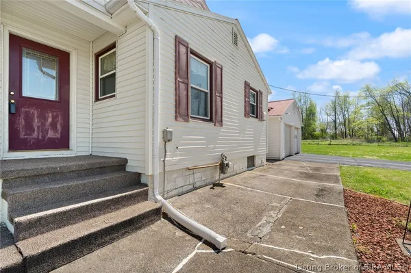 $199,900 | 1208 West Market Street, Salem, IN 47167