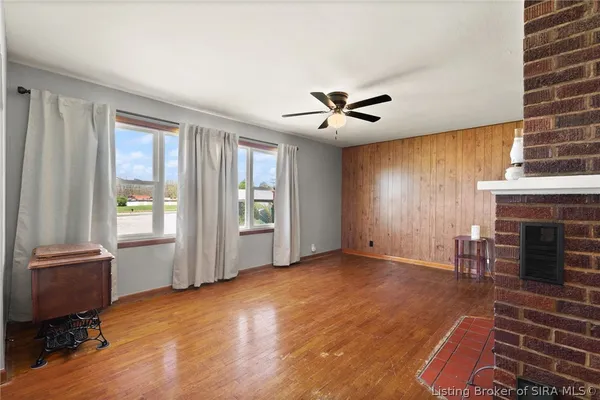 $199,900 | 1208 West Market Street, Salem, IN 47167