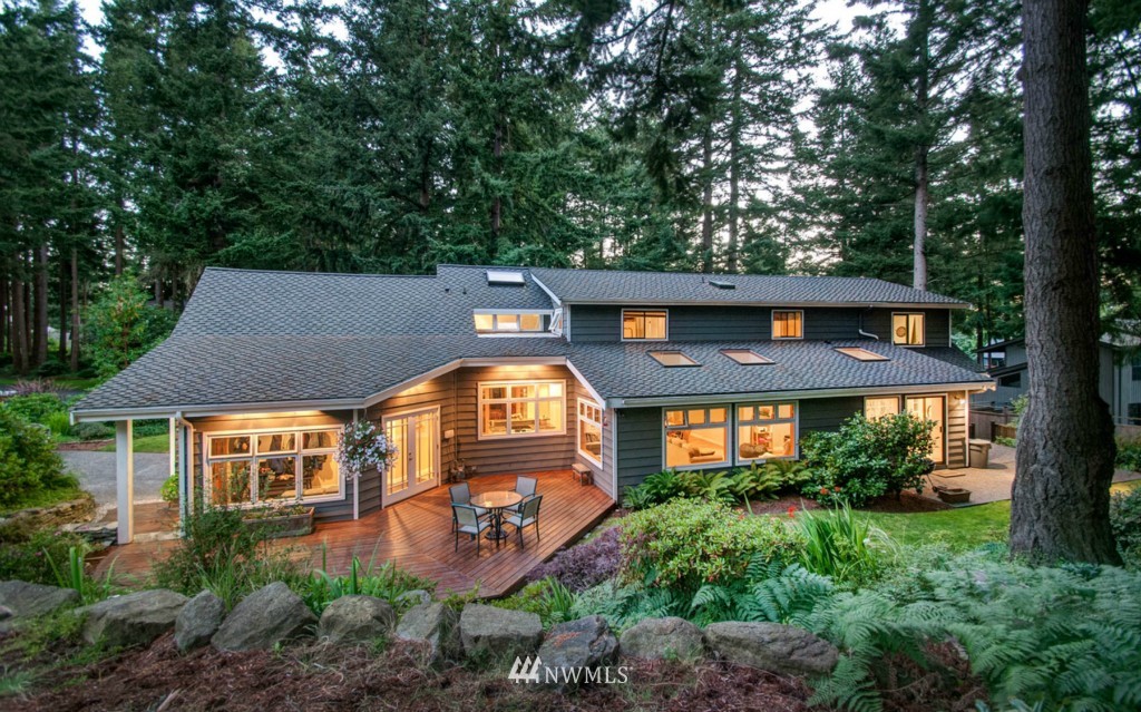 625 Clark Road Bellingham, WA 98225 - Photo 1 of 25