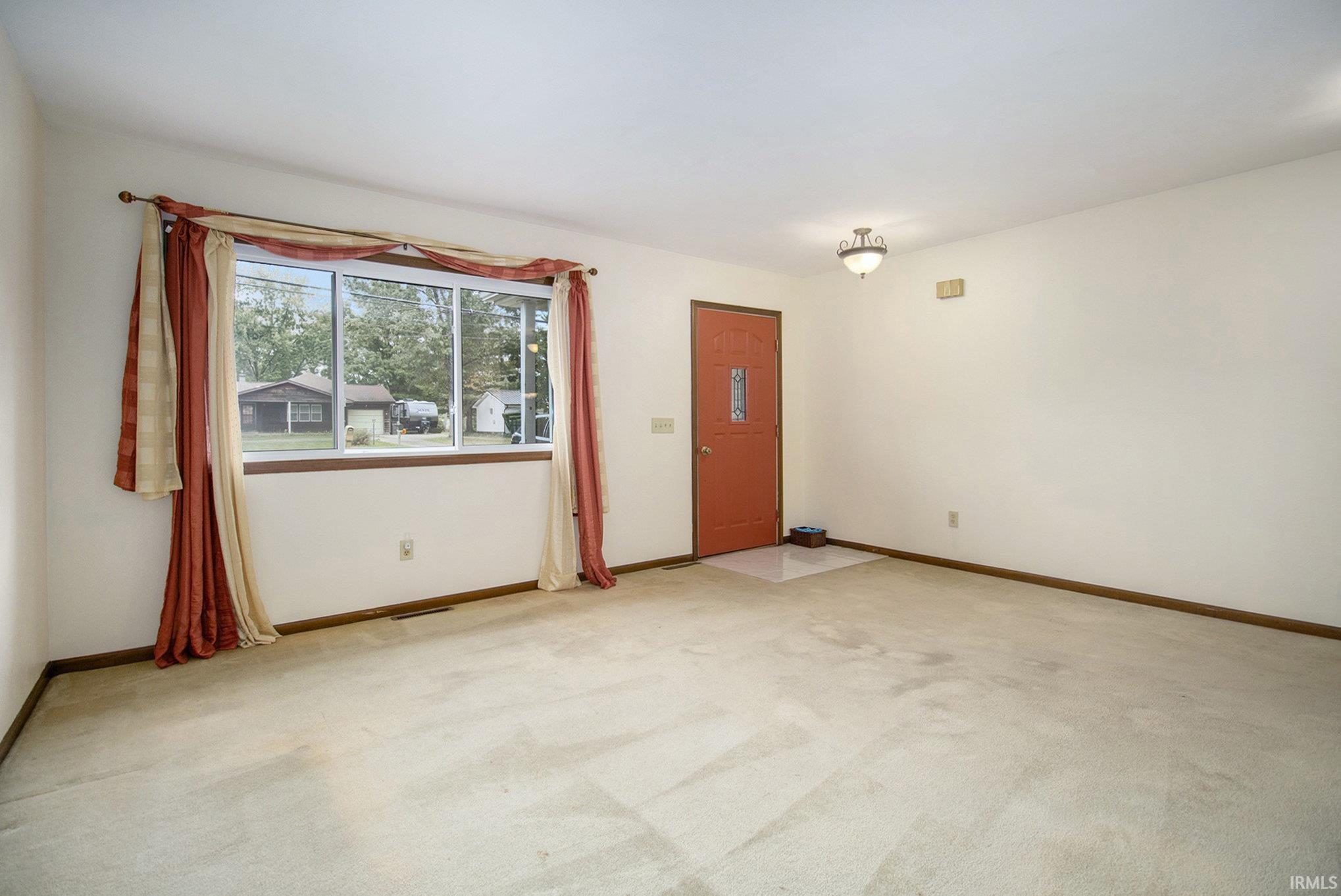 54575 Bittersweet Road Mishawaka, IN 46545 - Photo 10 of 21 Gallery Image 10