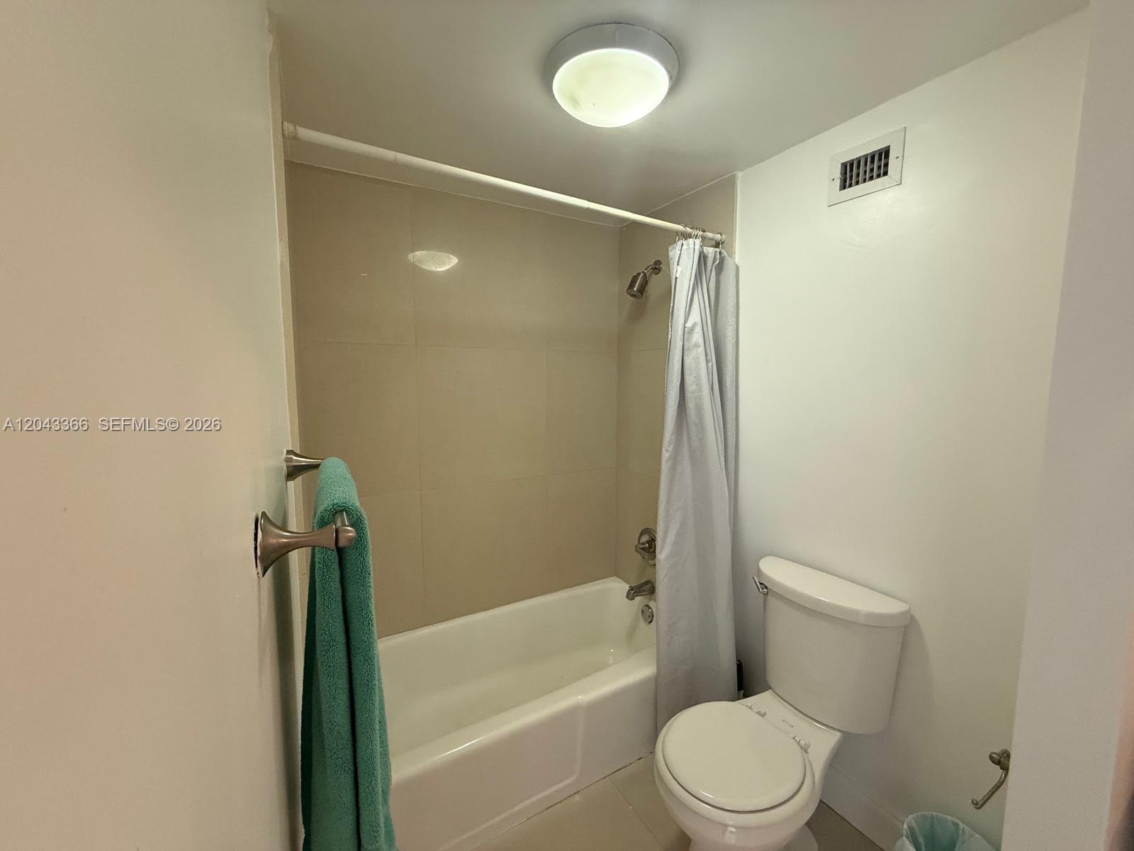 100 Lincoln Road, Unit 316 Miami Beach, FL 33139 - Photo 13 of 18